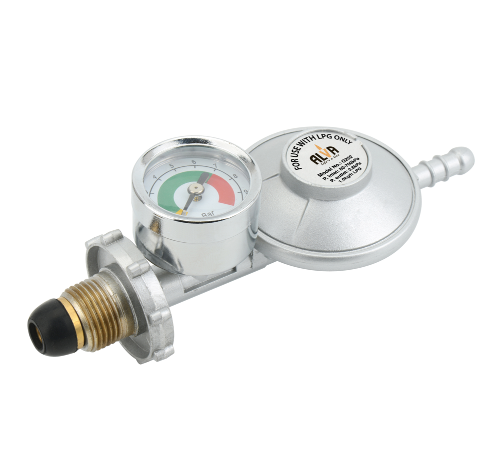 BULLNOSE REGULATOR WITH PRESSURE GAUGE